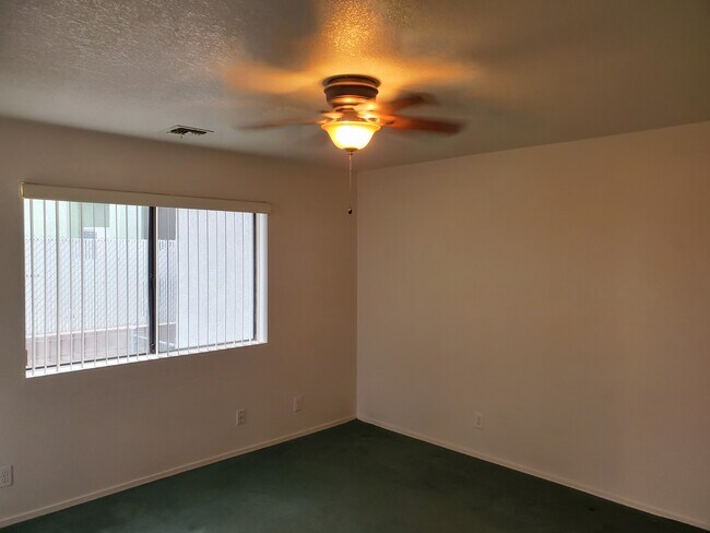 Building Photo - 2635 Calle de Mercado