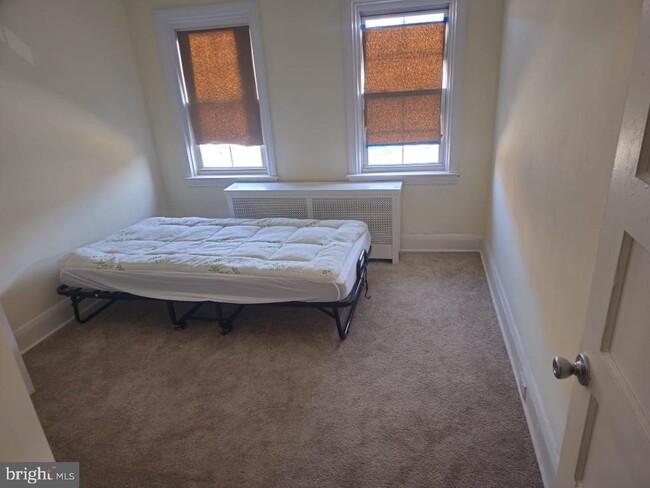 Building Photo - 3914 Gelston Dr