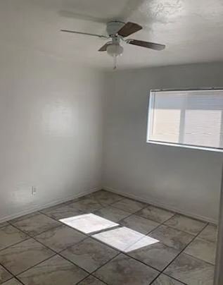 Building Photo - 4634 E Montecito St