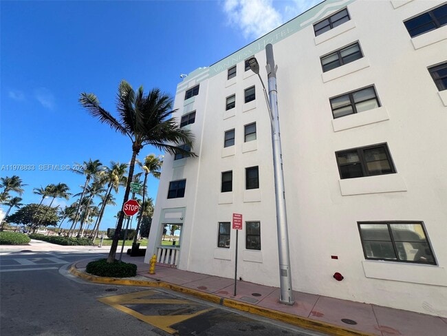 Building Photo - 1390 Ocean Dr