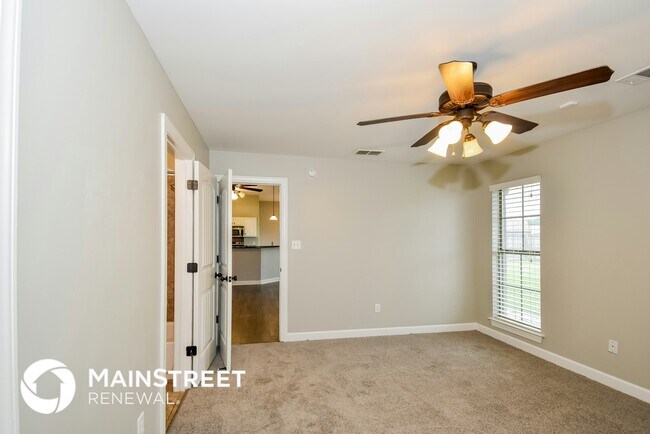 Building Photo - 8286 Willow Dr