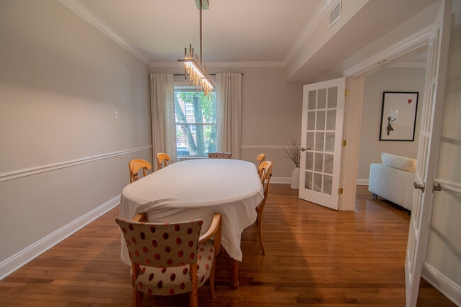 Building Photo - 5811 N Winthrop Ave