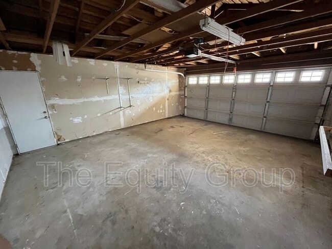Building Photo - 1680 W Grand Ave