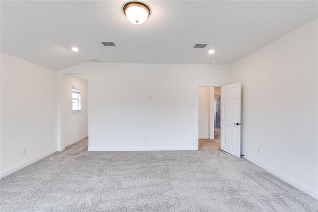 Building Photo - 1729 Stringer Pass