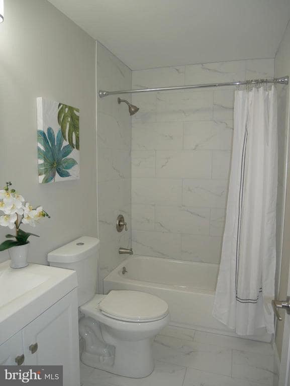 Building Photo - 35600 Sassafras Dr
