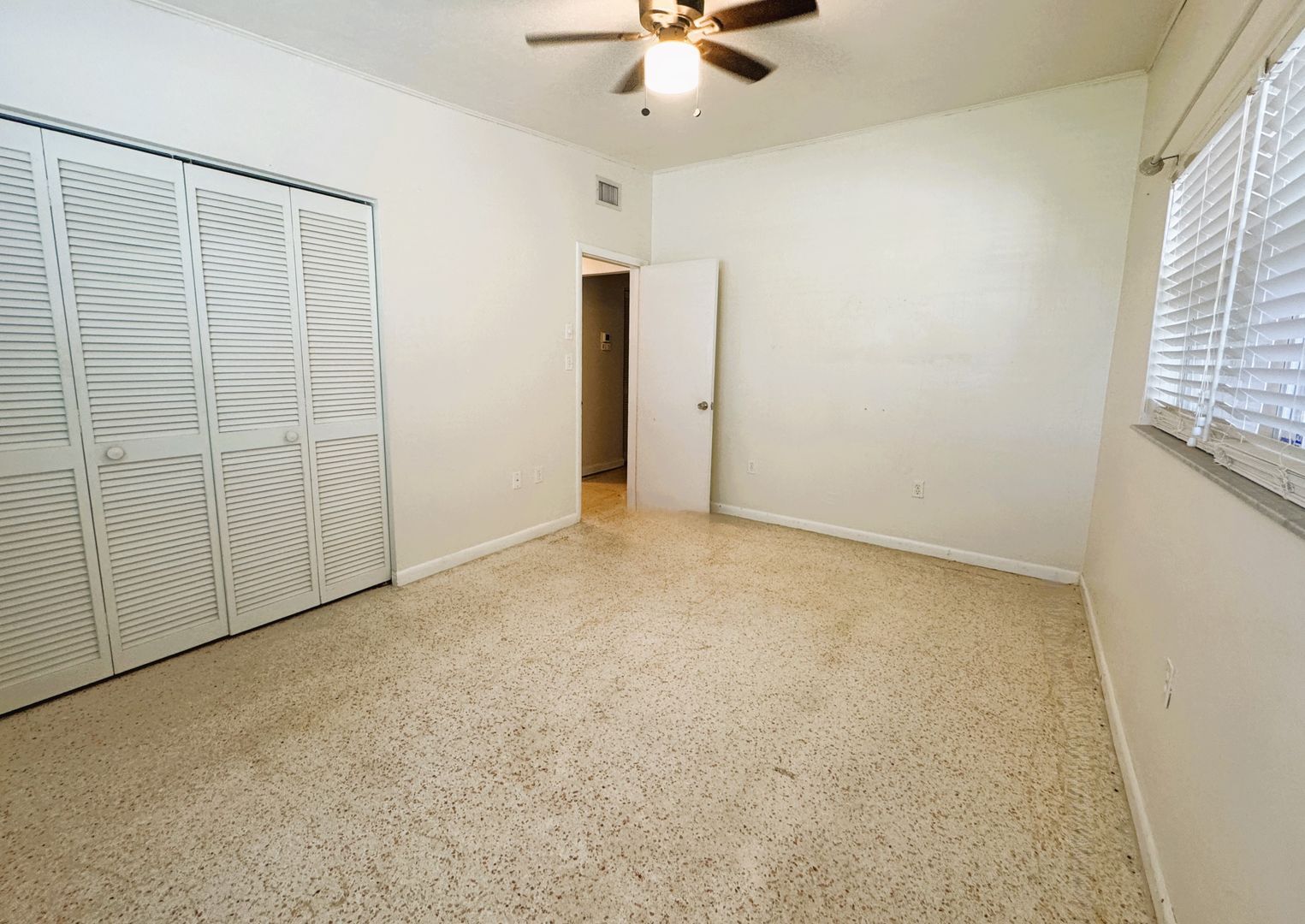 Building Photo - Waterfront Pool Home in Port Charlotte