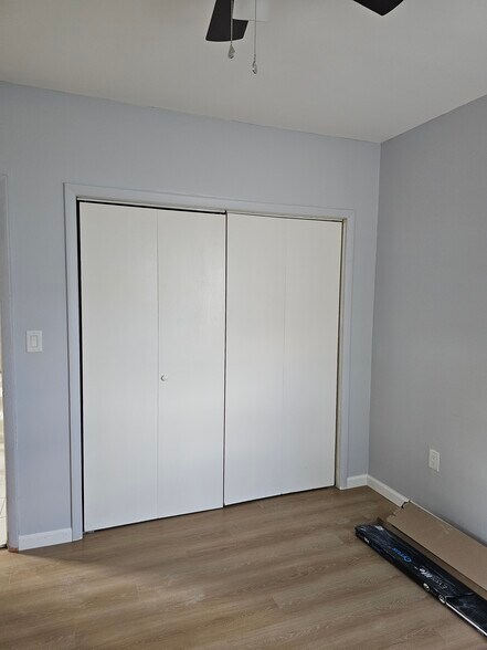 Building Photo - 228 Duncan Ave