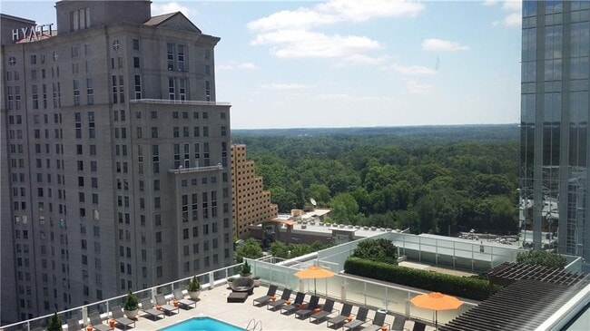 Building Photo - 3325 Piedmont Rd NE