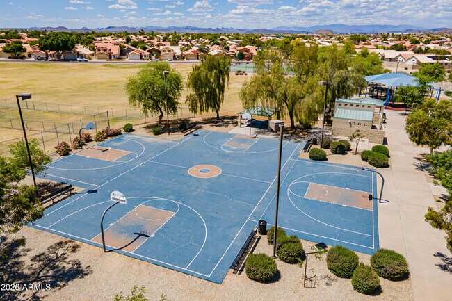 Building Photo - 9941 W Tonopah Dr