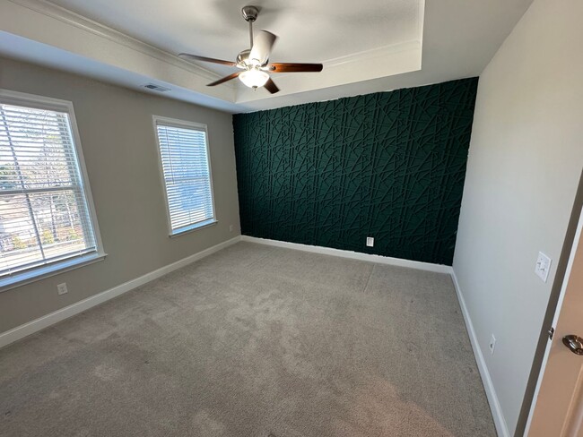 Building Photo - Affluent 3 Bedroom 3.5 Bath Townhome in th...