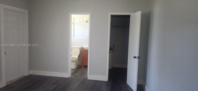 Building Photo - 161 NW 40th St