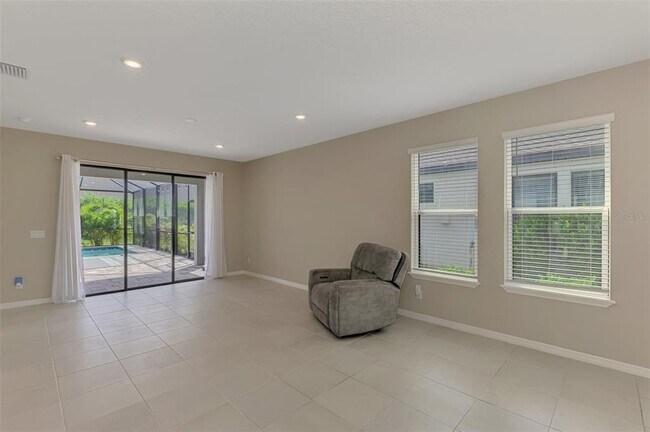 Building Photo - 6310 Grandview Hill Ct