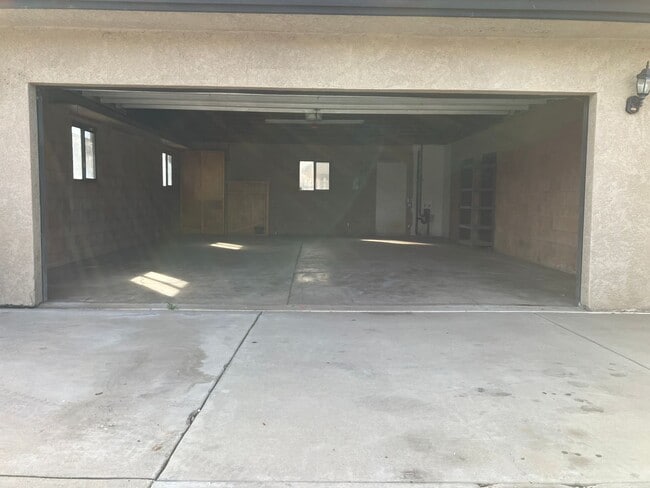 Building Photo - 8581 Van Allen Rd