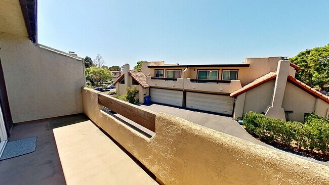Building Photo - 4745 Camino Del Rey