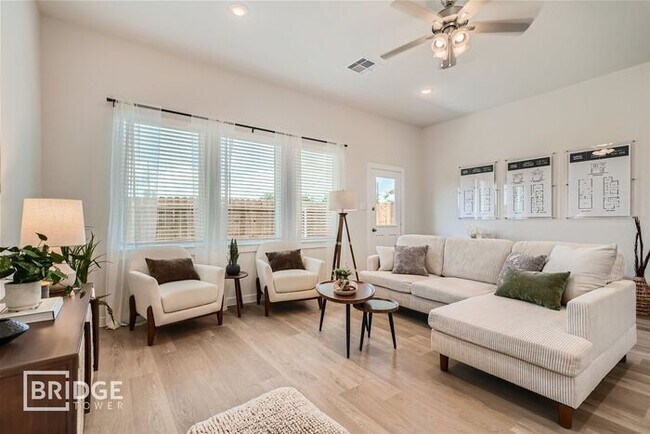 Building Photo - WESTON-33183 Oak Heights Pl, Magnolia, TX ...