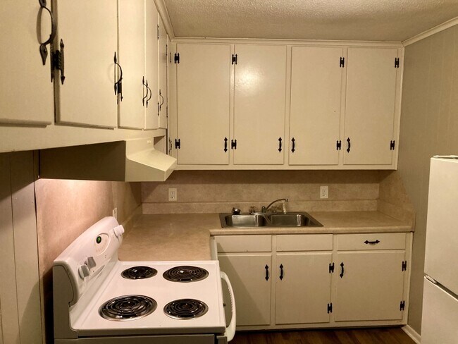 Building Photo - 117 Parkburg Rd