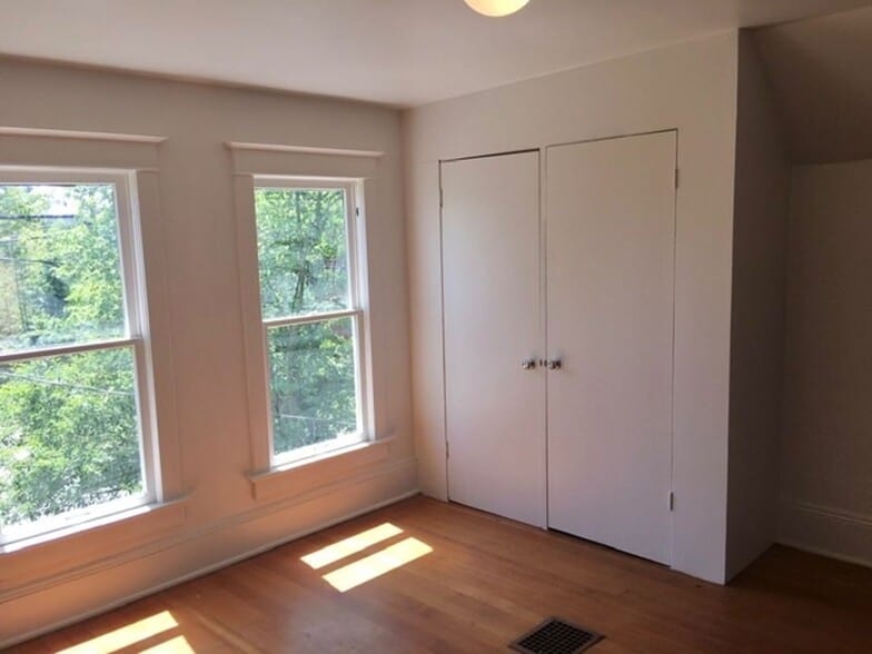 Building Photo - 1808 N 36th St