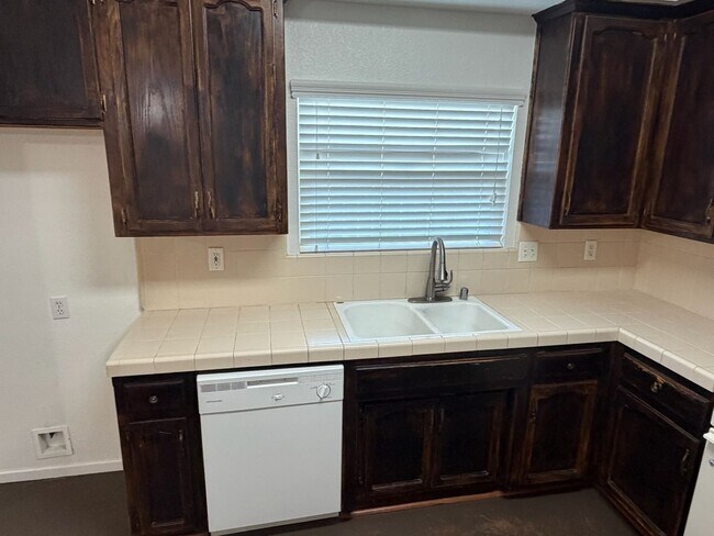 Building Photo - 1339 Vine St