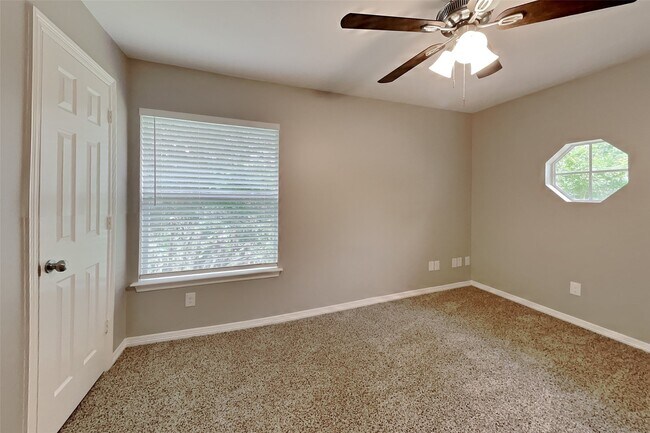 Building Photo - 20802 Meadow Belle Ct