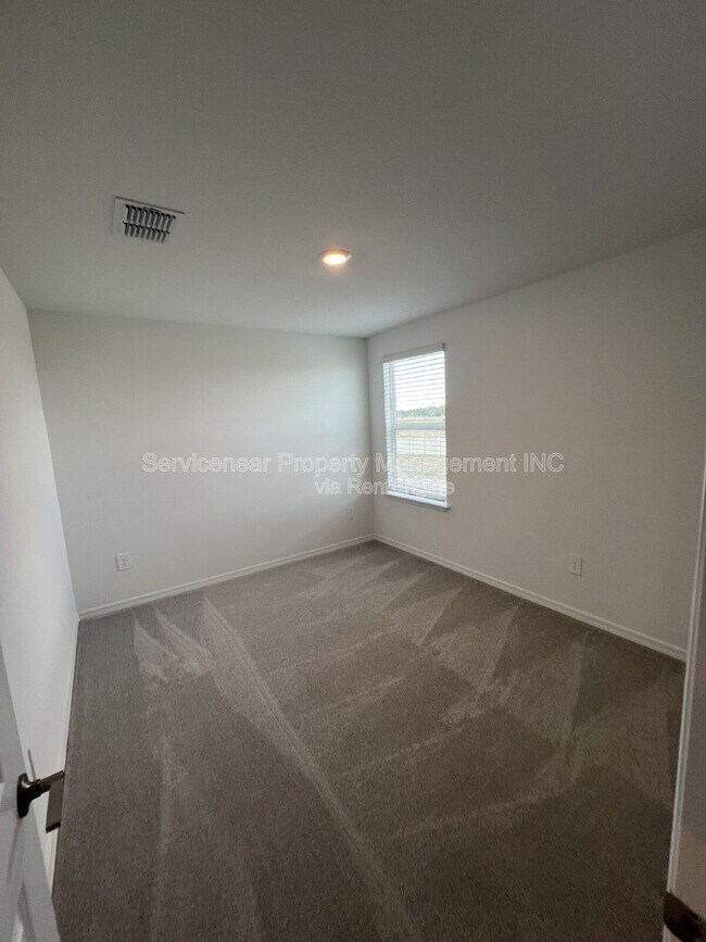 Building Photo - 13088 Empress Jewel