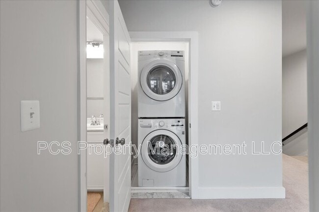 Building Photo - 2677 St Elias Dr