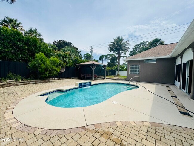 Building Photo - 100 Palm Bay Blvd