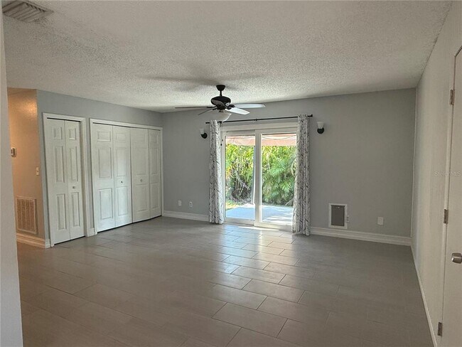 Building Photo - 1164 Engman St