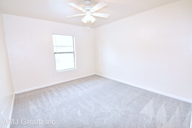 Building Photo - 6420 NW 25th Terrace