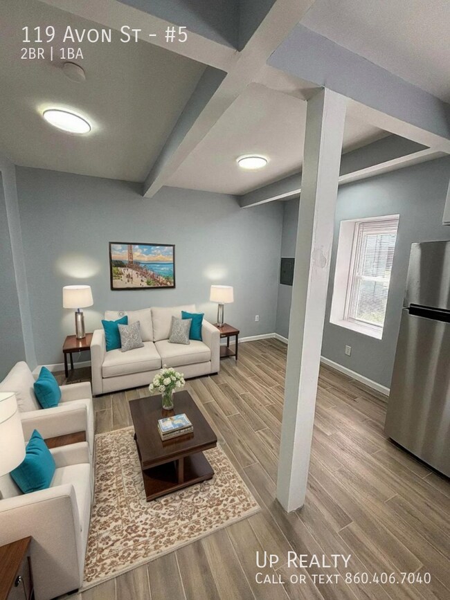 Building Photo - 119 Avon St