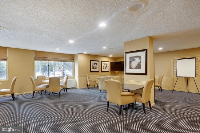 Building Photo - 11801 Rockville Pike