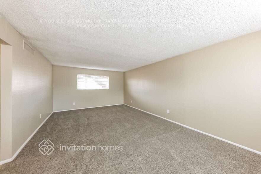Building Photo - 4434 E Alta Vista Rd