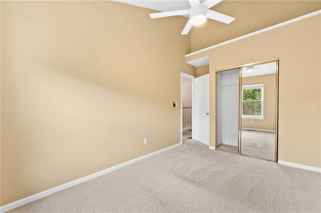 Building Photo - 2266 Oak Glenn Cir