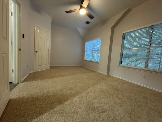 Building Photo - 70 Marble Rock Pl