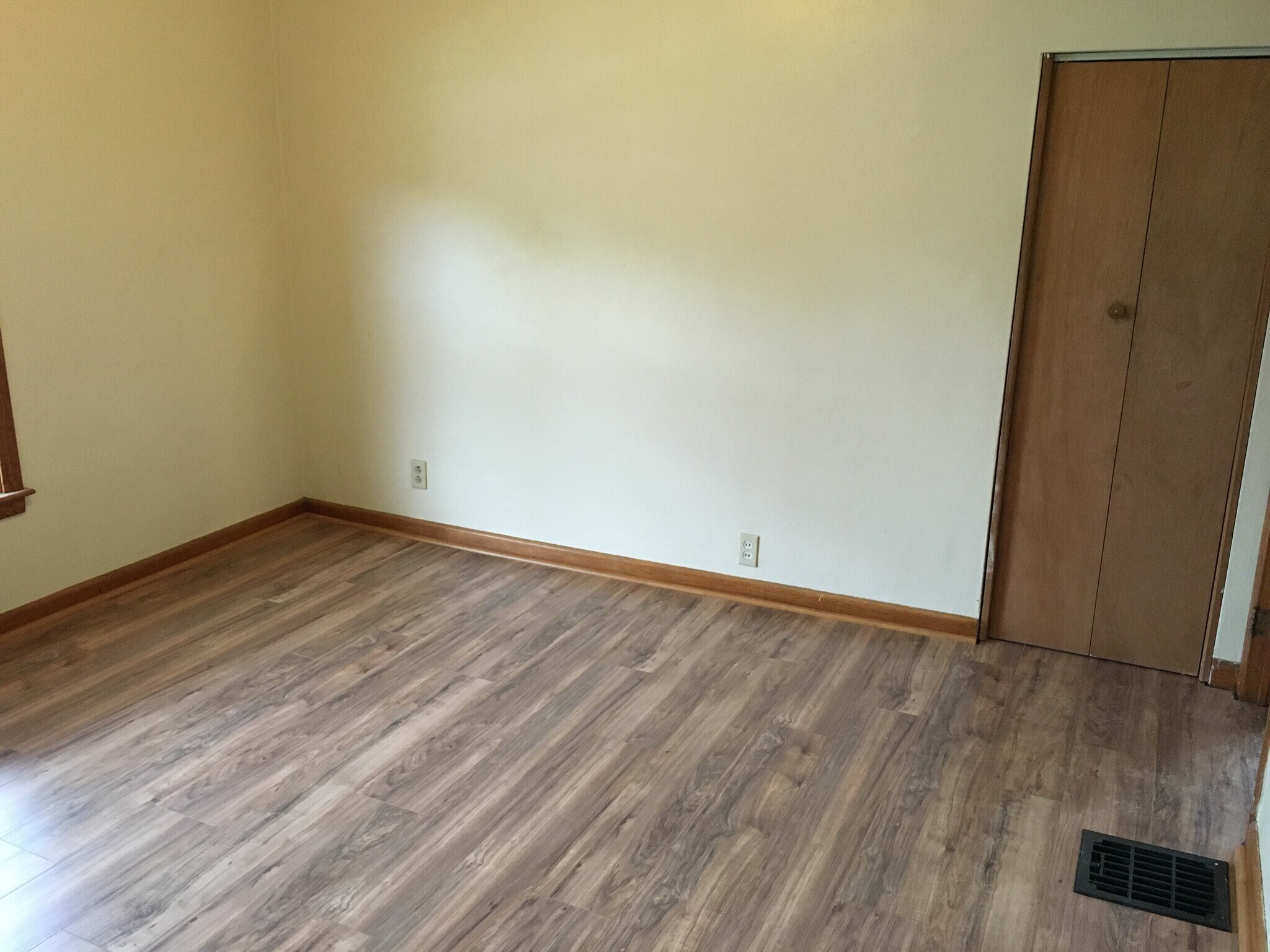 Building Photo - 55 Jarvis St