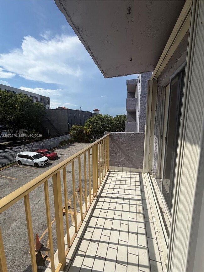 Building Photo - 1661 SW 3rd St