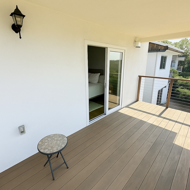Building Photo - Stunning Hillside Home with Expansive View...