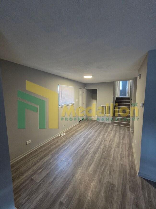 Building Photo - Updated 5-Bedroom Home with Finished Basement and Fenced Yard