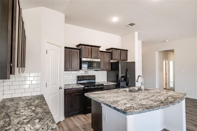 Building Photo - 6507 Catherine Dr