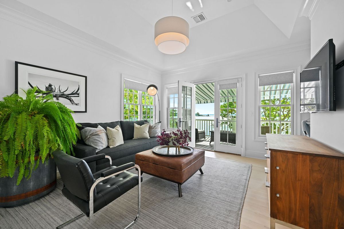 Building Photo - 19 Weeds Landing