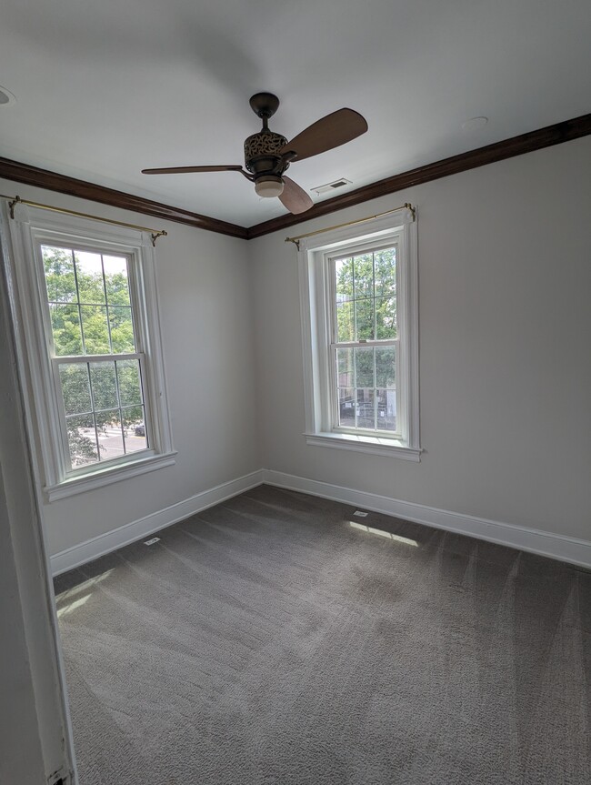office/den - 4413 GEORGIA AVE NW