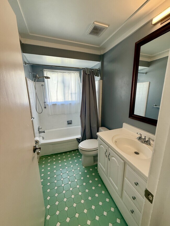 Building Photo - 52678 Pappy Ln