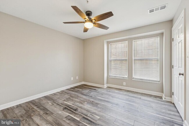 Building Photo - 8311 Bluebird Way