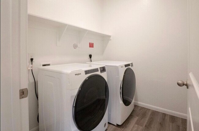 Building Photo - 27006 Costa Crk Dr