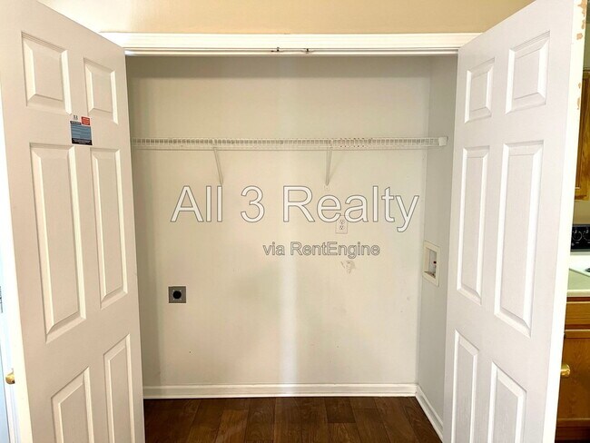 Building Photo - 3022 Waldrop Cir