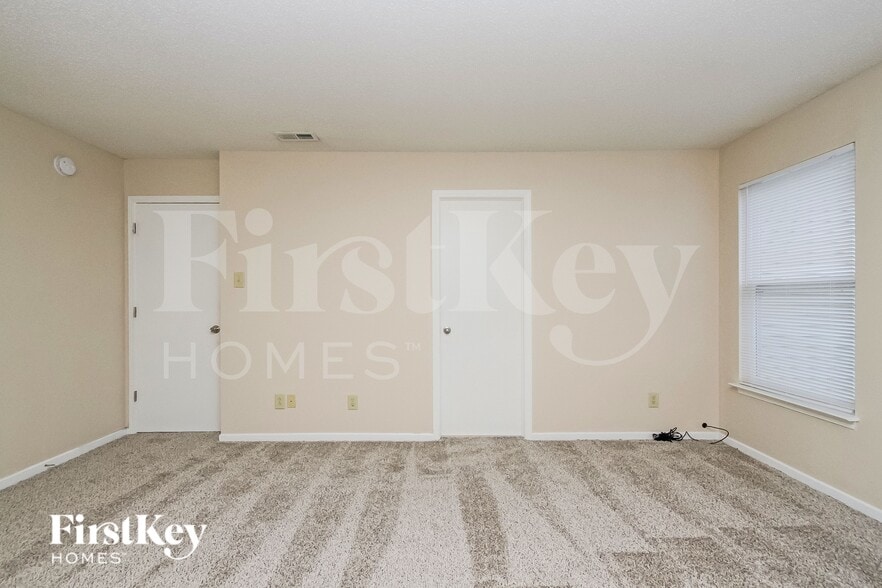 Building Photo - 12401 Rose Haven Dr