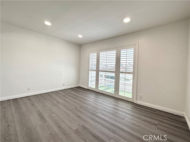 Building Photo - 54 Gillman St