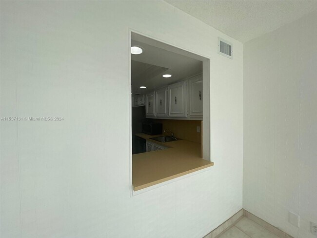 Building Photo - 601 Three Islands Boulevard