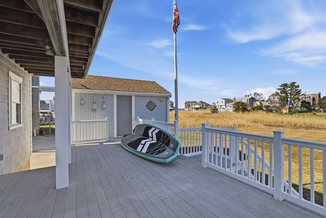 Building Photo - 53 Lighthouse Rd