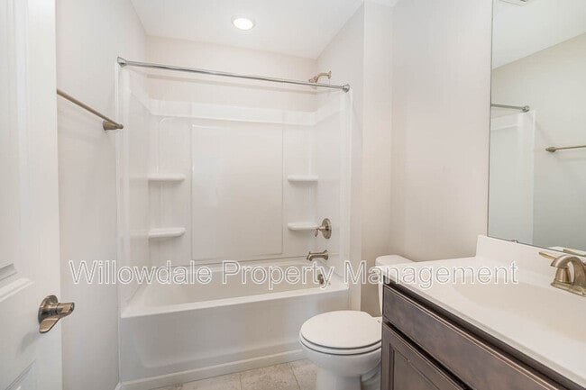 Building Photo - 8002 Reedybrook Crossing