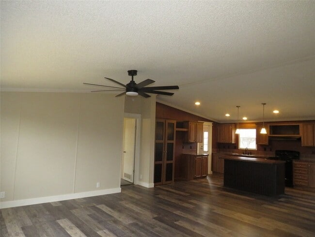 Building Photo - 2141 Crockett Rd